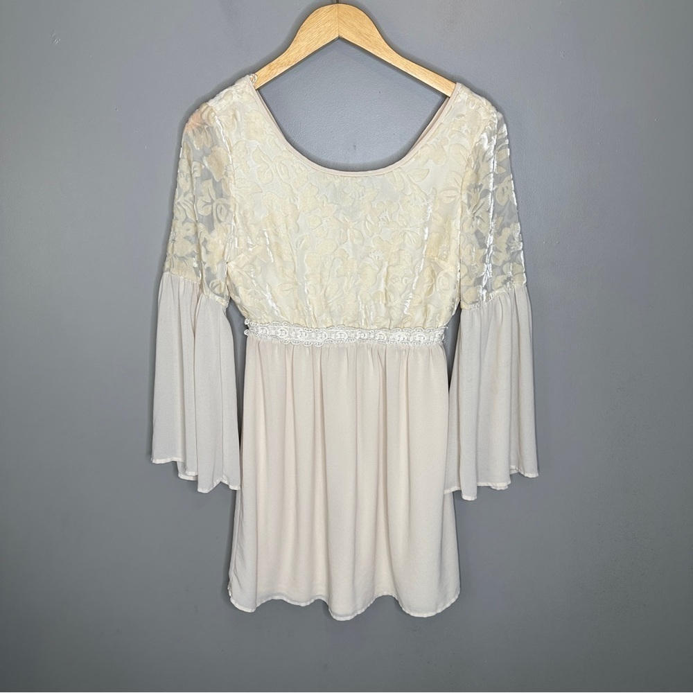 Flying Tomato Women's Cream Velvet Chiffon Lined Bell Sleeve Dress